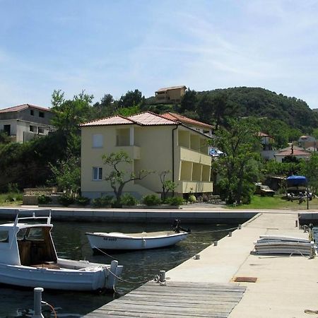 Apartments By The Sea Supetarska Draga - Donja, Rab - 11769 Екстериор снимка