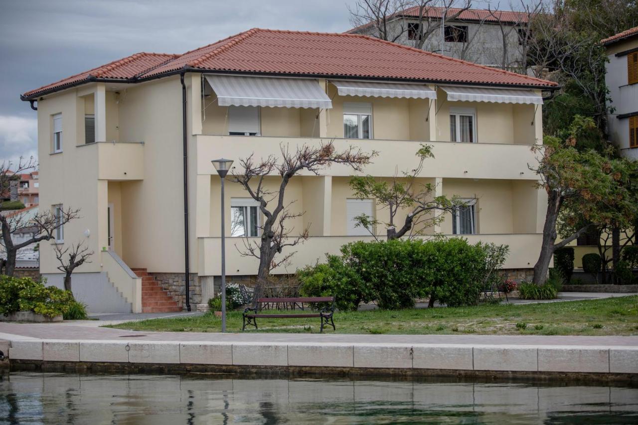Apartments By The Sea Supetarska Draga - Donja, Rab - 11769 Екстериор снимка