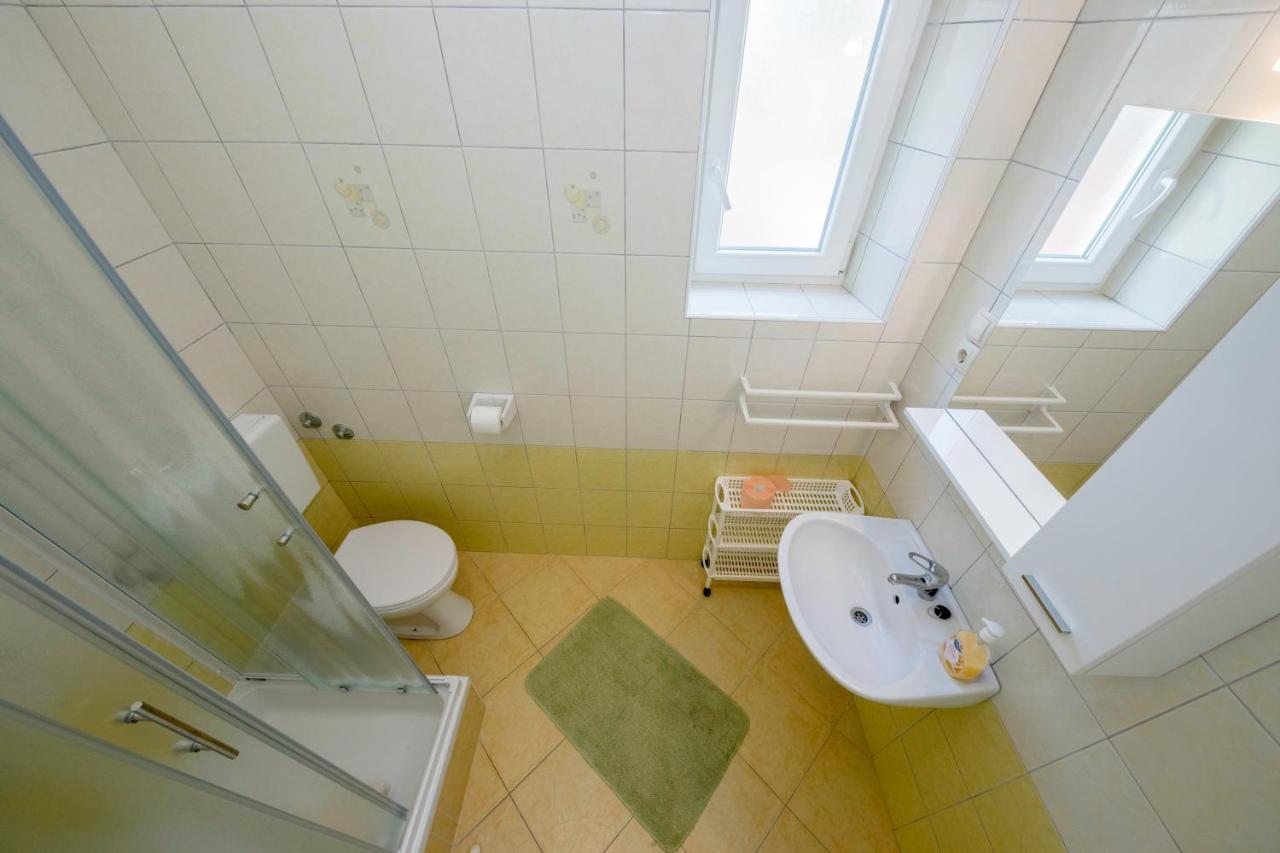 Apartments By The Sea Supetarska Draga - Donja, Rab - 11769 Екстериор снимка