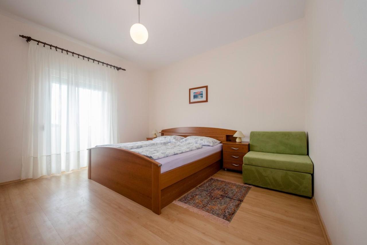 Apartments By The Sea Supetarska Draga - Donja, Rab - 11769 Екстериор снимка
