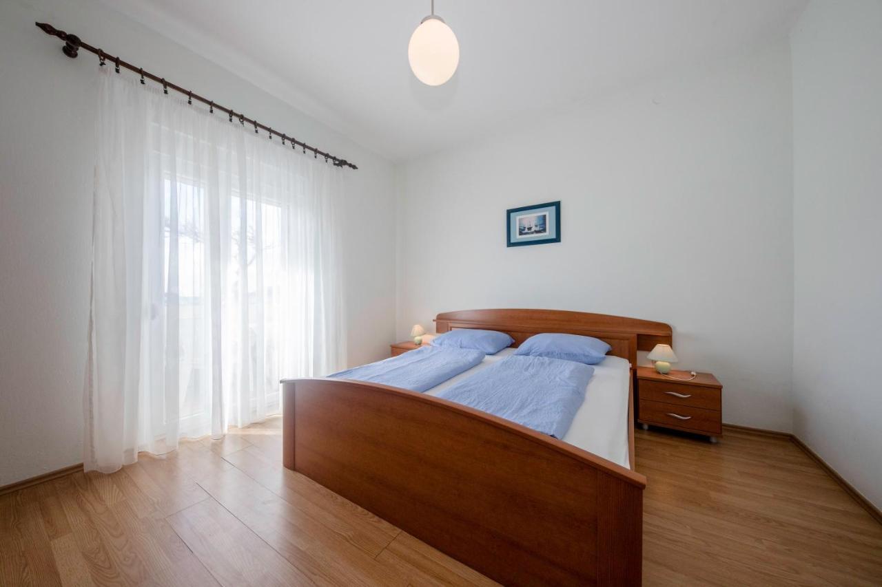 Apartments By The Sea Supetarska Draga - Donja, Rab - 11769 Екстериор снимка
