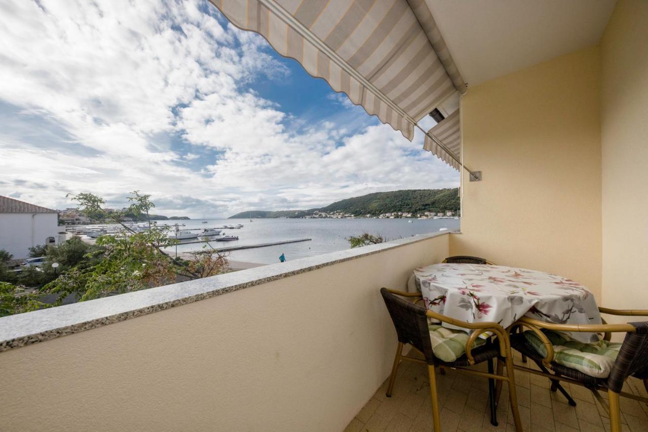 Apartments By The Sea Supetarska Draga - Donja, Rab - 11769 Екстериор снимка