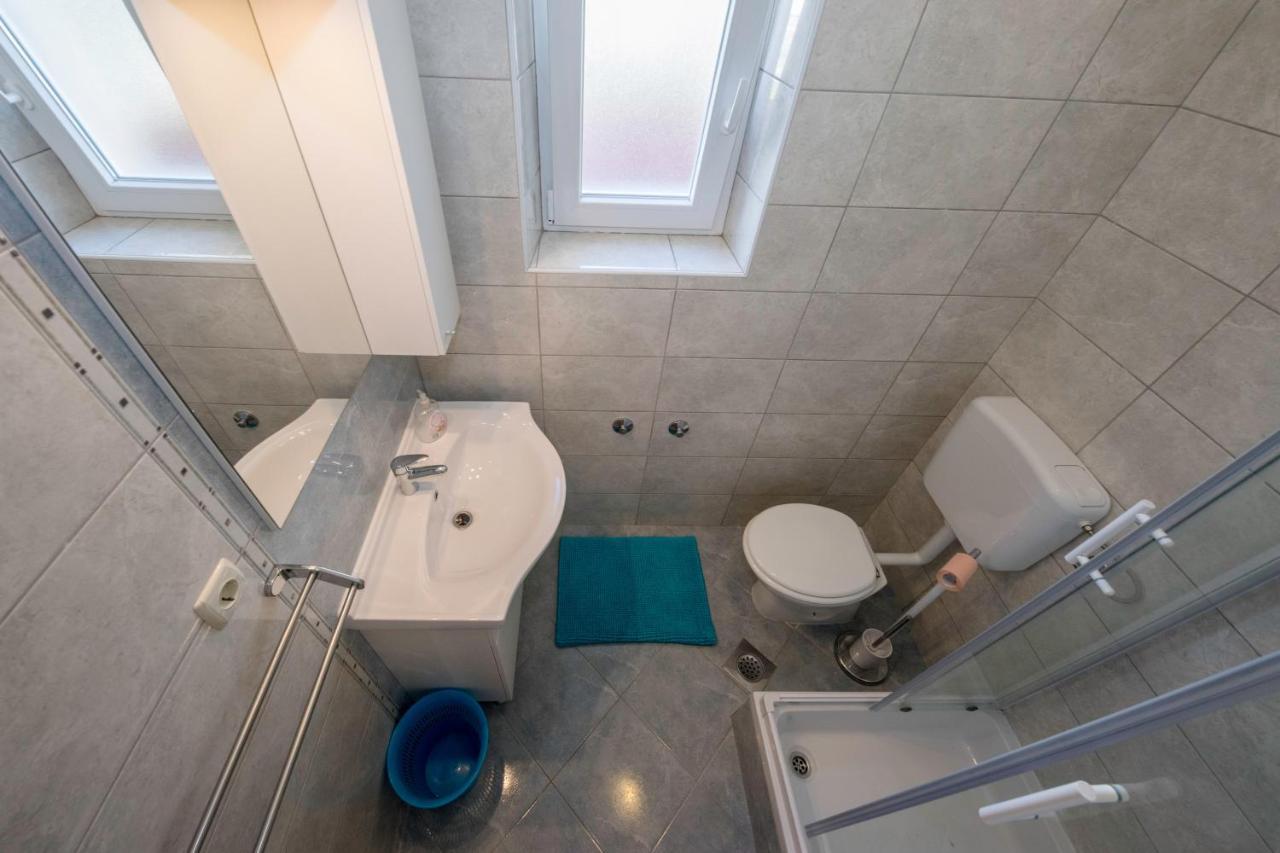 Apartments By The Sea Supetarska Draga - Donja, Rab - 11769 Екстериор снимка
