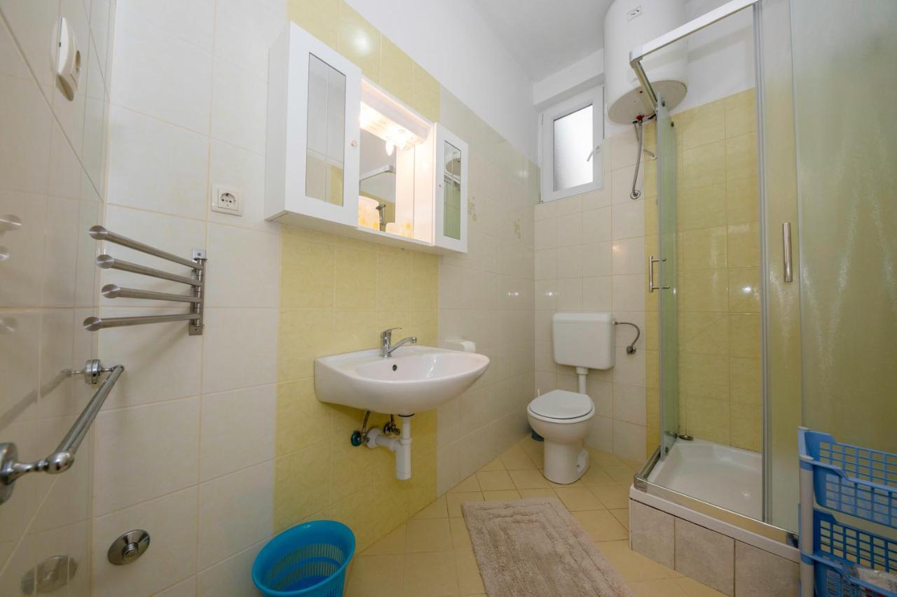 Apartments By The Sea Supetarska Draga - Donja, Rab - 11769 Екстериор снимка