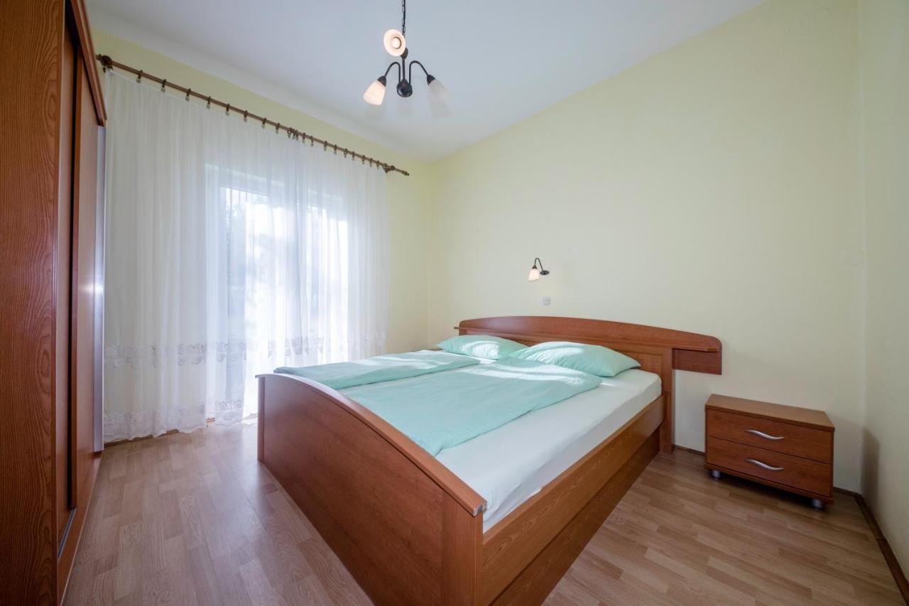 Apartments By The Sea Supetarska Draga - Donja, Rab - 11769 Екстериор снимка